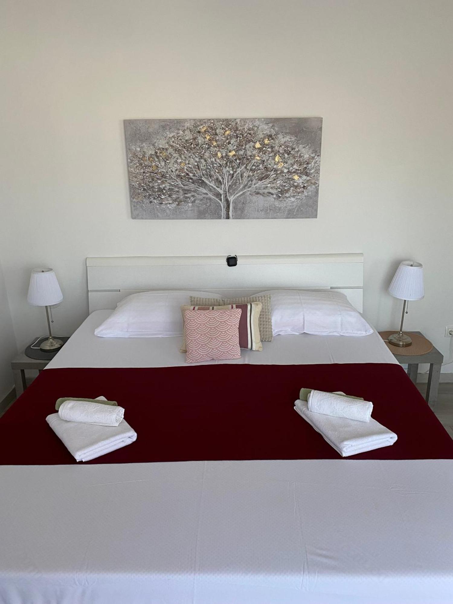 Apartment Lucia Punat Esterno foto